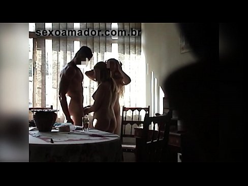 ❤️ የወሲብ ጓደኞች አንድ ግዙፍ ሰው እና አንድ ሶስት ሰው አብረውት ይጋብዛሉ በቤት የተሰራ የወሲብ ፊልም